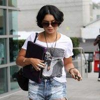 Vanessa Hudgens leaves a studio in Venice Beach | Picture 84825